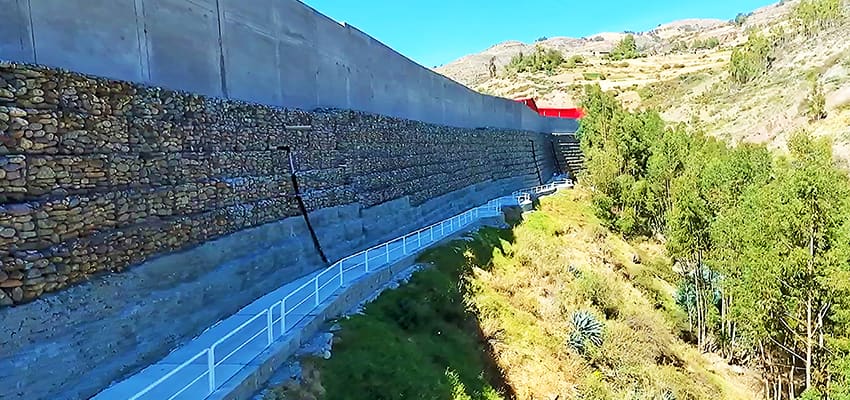 ESTRUCTURAS DE CONTENCIÓN CON GAVIONES Y TERRAMESH SYSTEM EN OBRAS DE EDIFICACIONES
