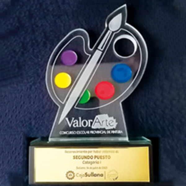 trofeo de vidrio en corte laser